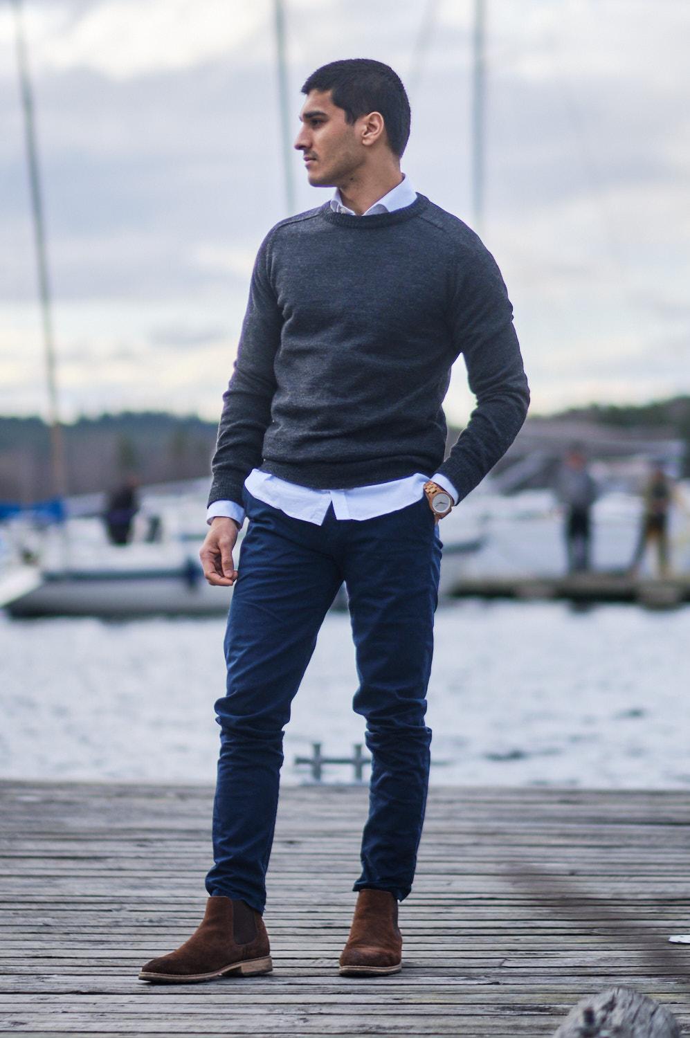 Crew Neck Lite-neule 2019-2021, tummanharmaa