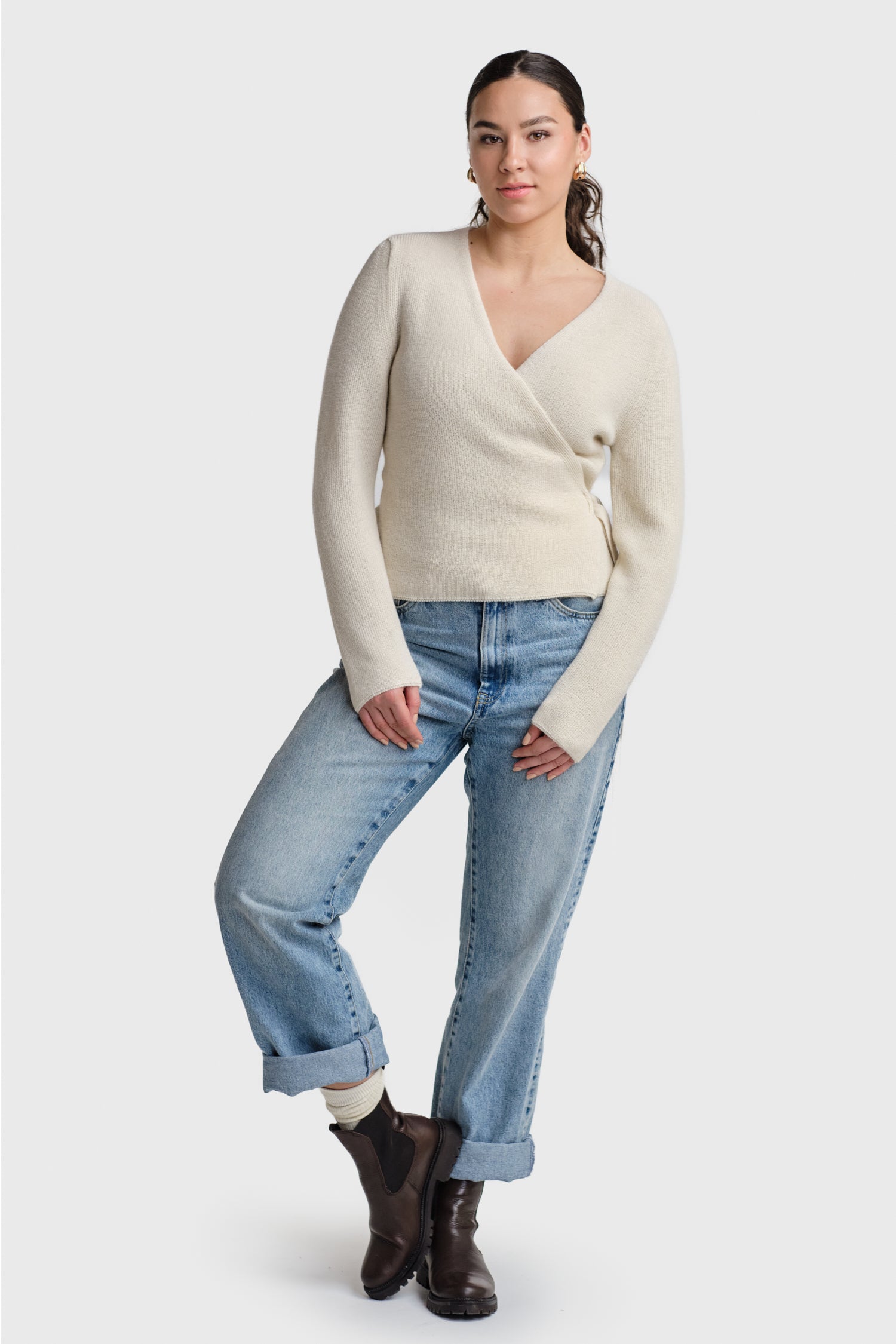 Calm-kietaisuneule, luonnonvalkoinen