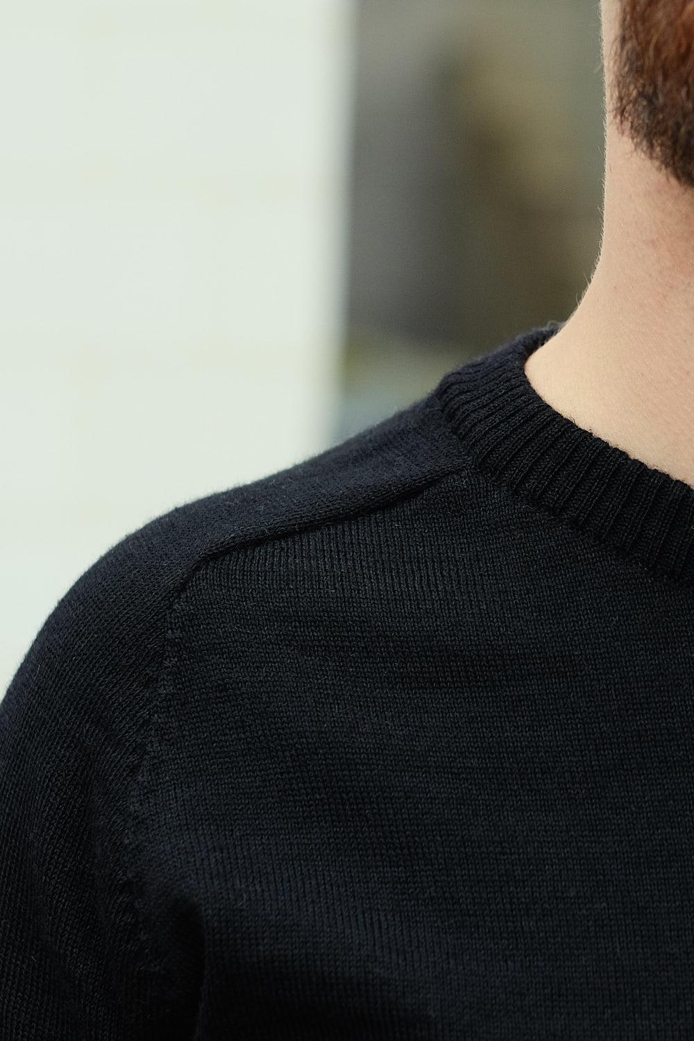 Crew Neck Lite-neule 2019-2021, musta