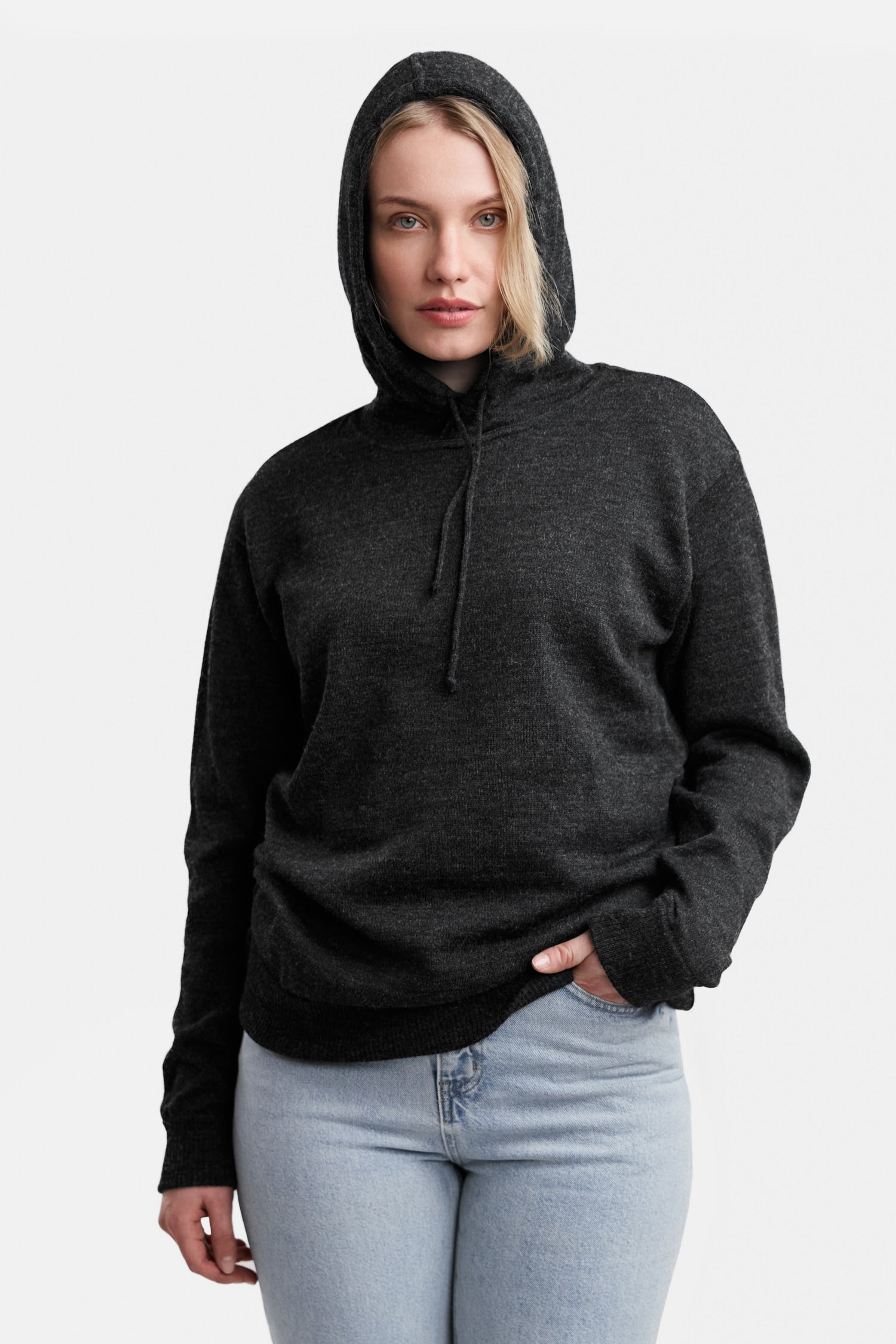 Hoodie-neulehuppari, hiilenharmaa