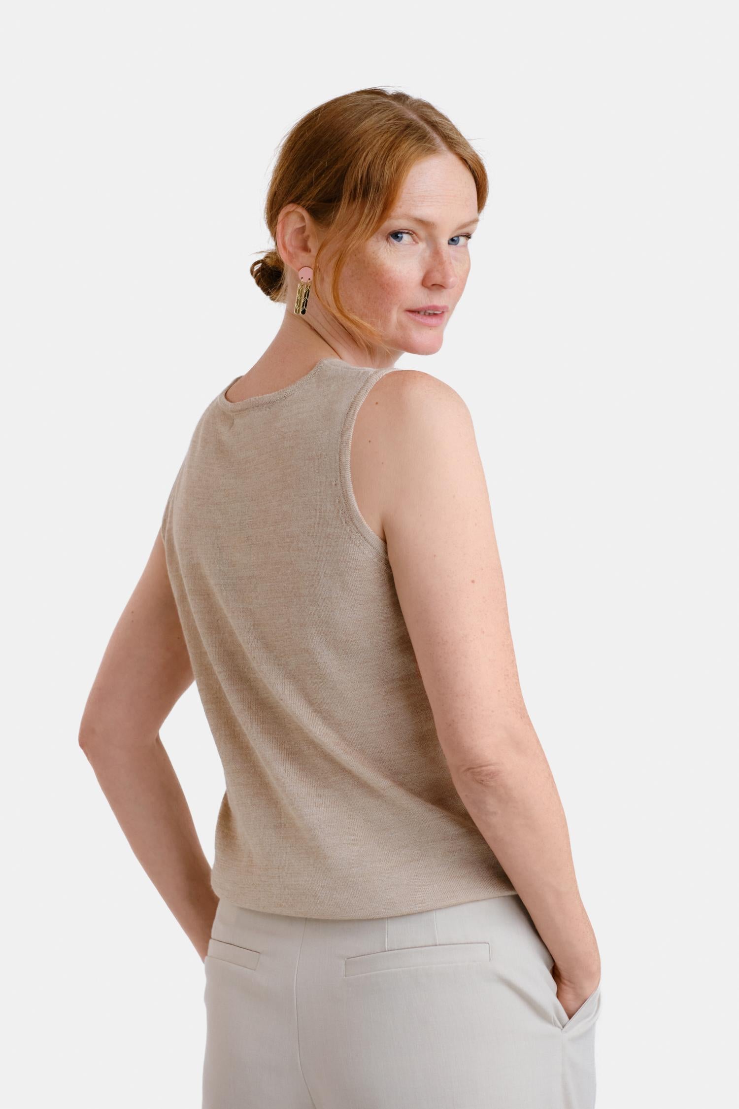 Sense-neuletoppi, beige