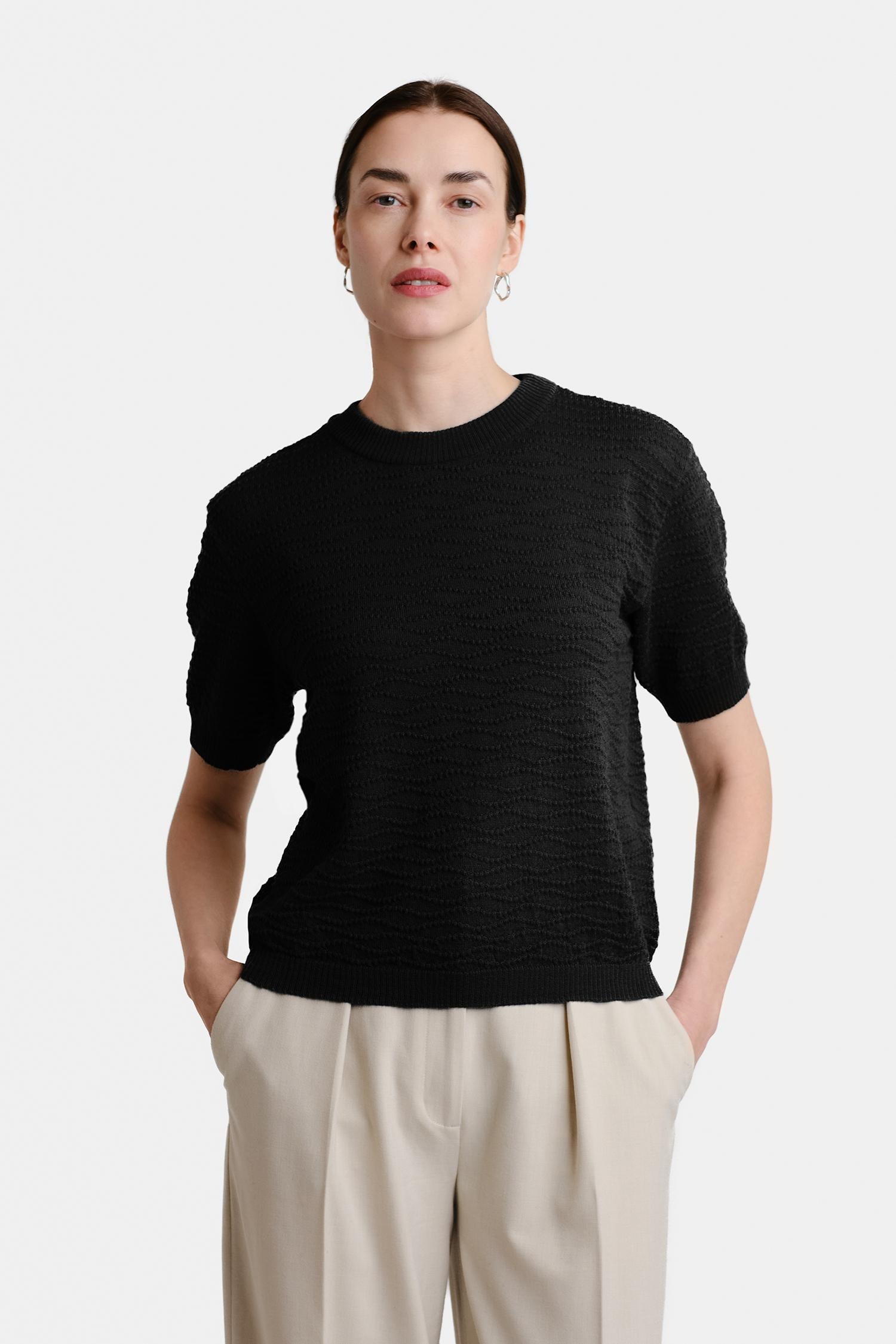 Pebble t-paita, musta