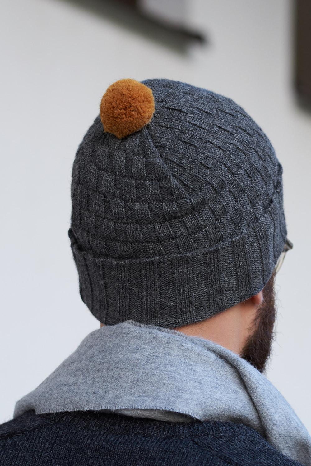 Ruudukkopipo, 100 % Baby Alpaca – harmaa/oranssi